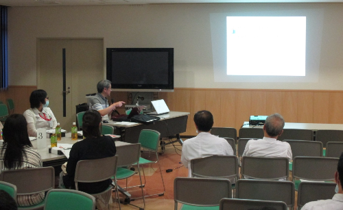 吉野医師による講演の様子