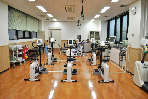 心臓リハビリテーション室の室内