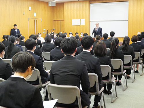 令和7年度新規採用
