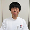 白色の制服を着た3B病棟 Y・Aさんの写真