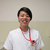 白色の制服を着た6A病棟 Y・Uさんの写真