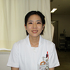 白色の制服を着た8B病棟 A・Tさんの写真