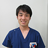 紺色の制服を着たICU T・Sさんの写真