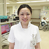 白色の制服を着た8A病棟 Y・Aさんの写真